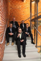 Mainio Pekka Rinne & Kuunsilta esiintyy iltatanseissa